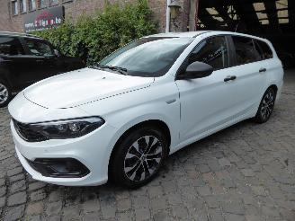 Voiture accidenté Fiat Tipo Sportwagon City Life 2022/2