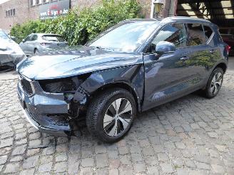 uszkodzony samochody osobowe Volvo XC40 Momentum 2021/2