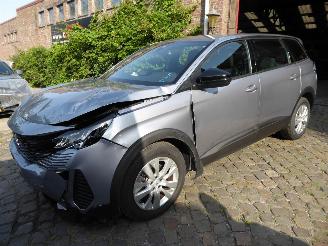 Schadeauto Peugeot 5008  2024/7