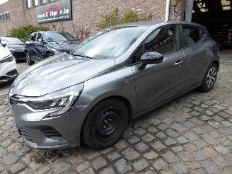 Coche accidentado Renault Clio Equilibre 2023/8
