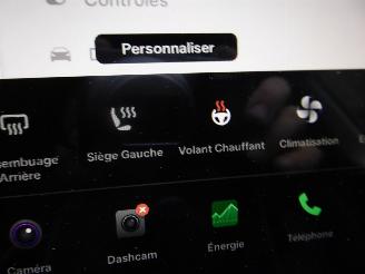 Tesla Model Y Long Range Dual AWD picture 26