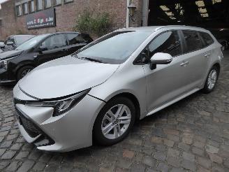 Voiture accidenté Toyota Corolla 1,8 Hybrid Comfort Touring 2023/2