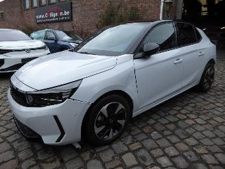 krockskadad bil auto Opel Corsa F e GS 2025/11