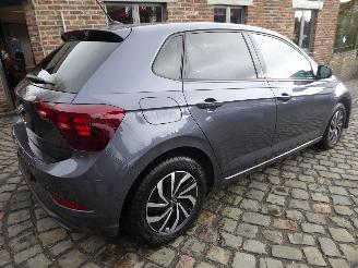 Volkswagen Polo Life picture 5