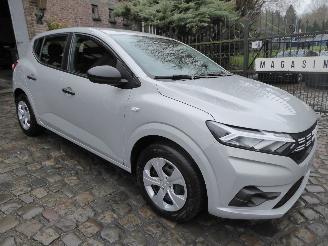 Dacia Sandero Essential picture 4