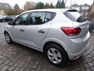 Dacia Sandero Essential picture 6