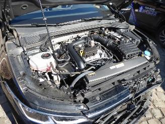 Volkswagen Golf  picture 24