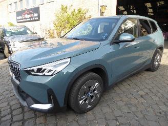 skadebil auto BMW iX1 30 xDrive 2023/2