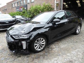 Unfallwagen Audi A3 Sportback 30 TDI 2023/3