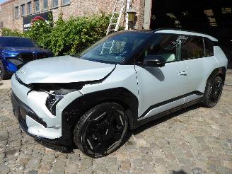 krockskadad bil auto Kia EV3 150 kW GT Line 2026/1
