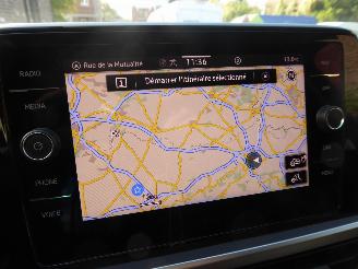 Volkswagen T-Roc Life picture 18