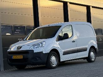 Käytettyjen commercial vehicles Peugeot Partner 1.6 HDI Airco 2011/5