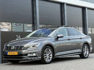 Tweedehands auto Volkswagen Passat 1.6 TDI R-Line Pano Virtual Cockpit EURO-6 2016/6