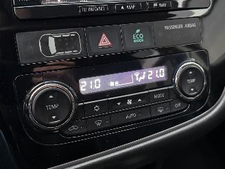 Mitsubishi Outlander 2.0 PHEV Navi Camera Clima EURO-6 picture 11