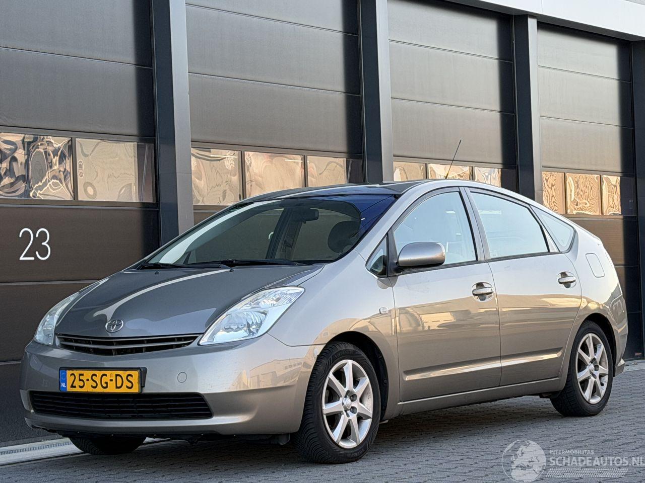 Toyota Prius 1.5 VVT-i