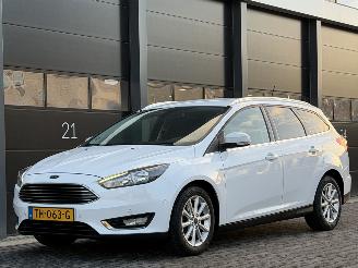 skadebil auto Ford Focus 1.0 Titanium Navi Clima PDC 2018/7