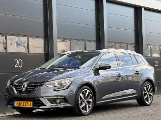krockskadad bil auto Renault Mégane 1.2 TCe Bose Navi Camera Clima 2016/12