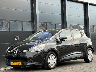 Gebrauchtwagen PKW Renault Clio 1.5 dCi ECO Navi Airco 2014/1