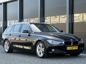 BMW 3-serie 320d Xenon Navi Clima PDC picture 2