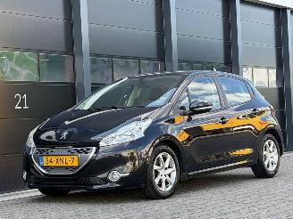 bruktbiler auto Peugeot 208 1.4 e-HDi Navi Pdc AUTOMAAT 2012/7