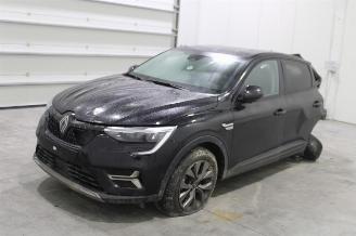 Coche siniestrado Renault Arkana  2024/5