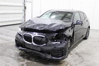 Unfallwagen BMW 1-serie 116 2022/10