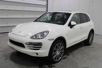 Vrakbiler auto Porsche Cayenne  2011/10