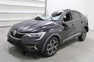 Coche siniestrado Renault Arkana  2021/11