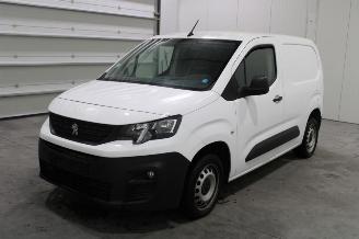 Salvage car Peugeot Partner  2019/7