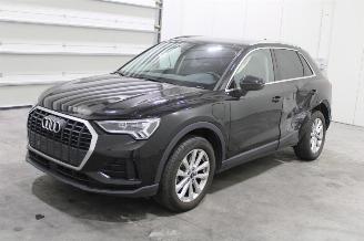Voiture accidenté Audi Q3  2023/2