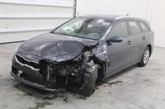Démontage voiture Kia Cee d cee'd 2021/6