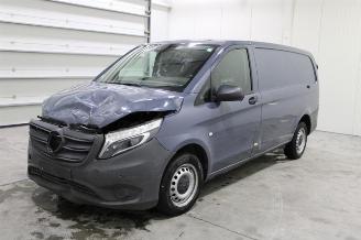 skadebil auto Mercedes Vito  2021/8