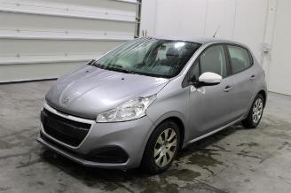 Schadeauto Peugeot 208  2019/7