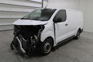 skadebil auto Peugeot Expert  2024/6