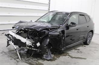 krockskadad bil auto BMW X1  2023/6