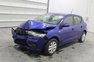 Vaurioauto  passenger cars Dacia Sandero  2022/9