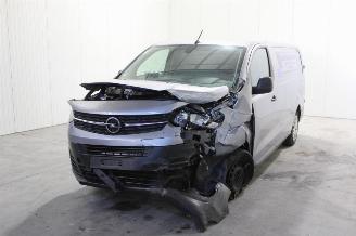 skadebil auto Opel Vivaro  2021/5