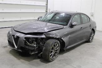 skadebil auto Alfa Romeo Giulia  2020/11