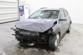 damaged passenger cars Hyundai Kona  2021/2