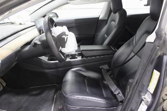 Tesla Model 3  picture 10