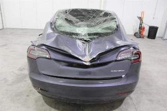 Tesla Model 3  picture 8