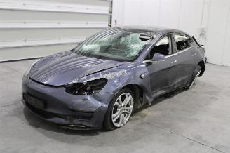 Unfallwagen Tesla Model 3  2020/8