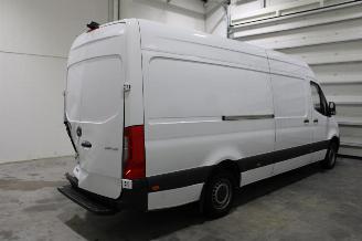 Mercedes Sprinter  picture 3