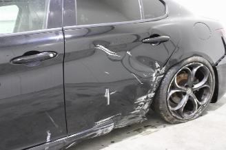Alfa Romeo Giulia  picture 9