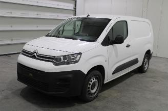 damaged passenger cars Citroën Berlingo  2020/6