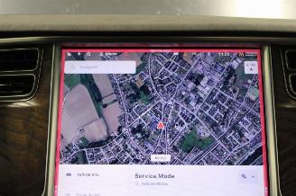 Tesla Model X  picture 15