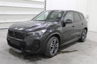Schadeauto BMW iX1  2023/10