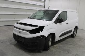 Vaurioauto  passenger cars Fiat Doblo  2023/12