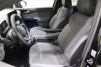 Volkswagen ID.4  picture 11
