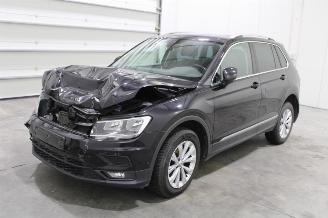 Coche accidentado Volkswagen Tiguan  2019/4